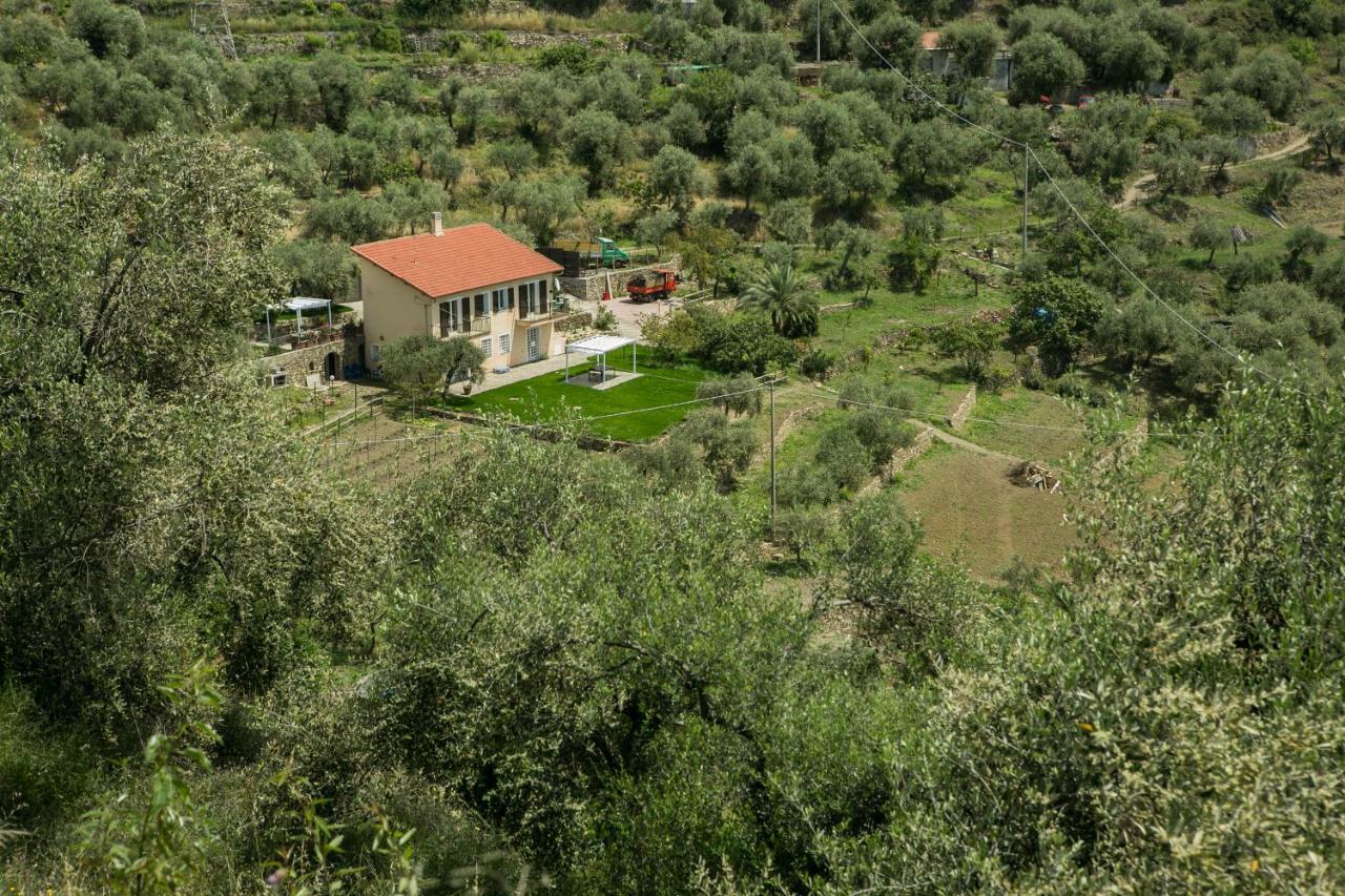 Agriturismo Oltrealmare Civezza 외부 사진